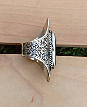 FREE Shipping Aqeeq Saddle ring.Aqeeq statement ring.Ethnic Stone rings.Wire work Afghan ring.Bedouin- Gypsy Nomadic Ring Lapis ring