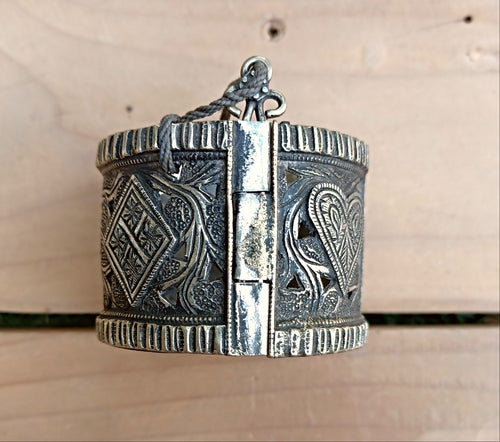 silver cuff bracelet- Tribal one of a kind VINTAGE Bracelet- Boho cuff-Stone bracelet- Nomad Afghan Cuff Bracelet.Gold Cuff- silver Bracelet