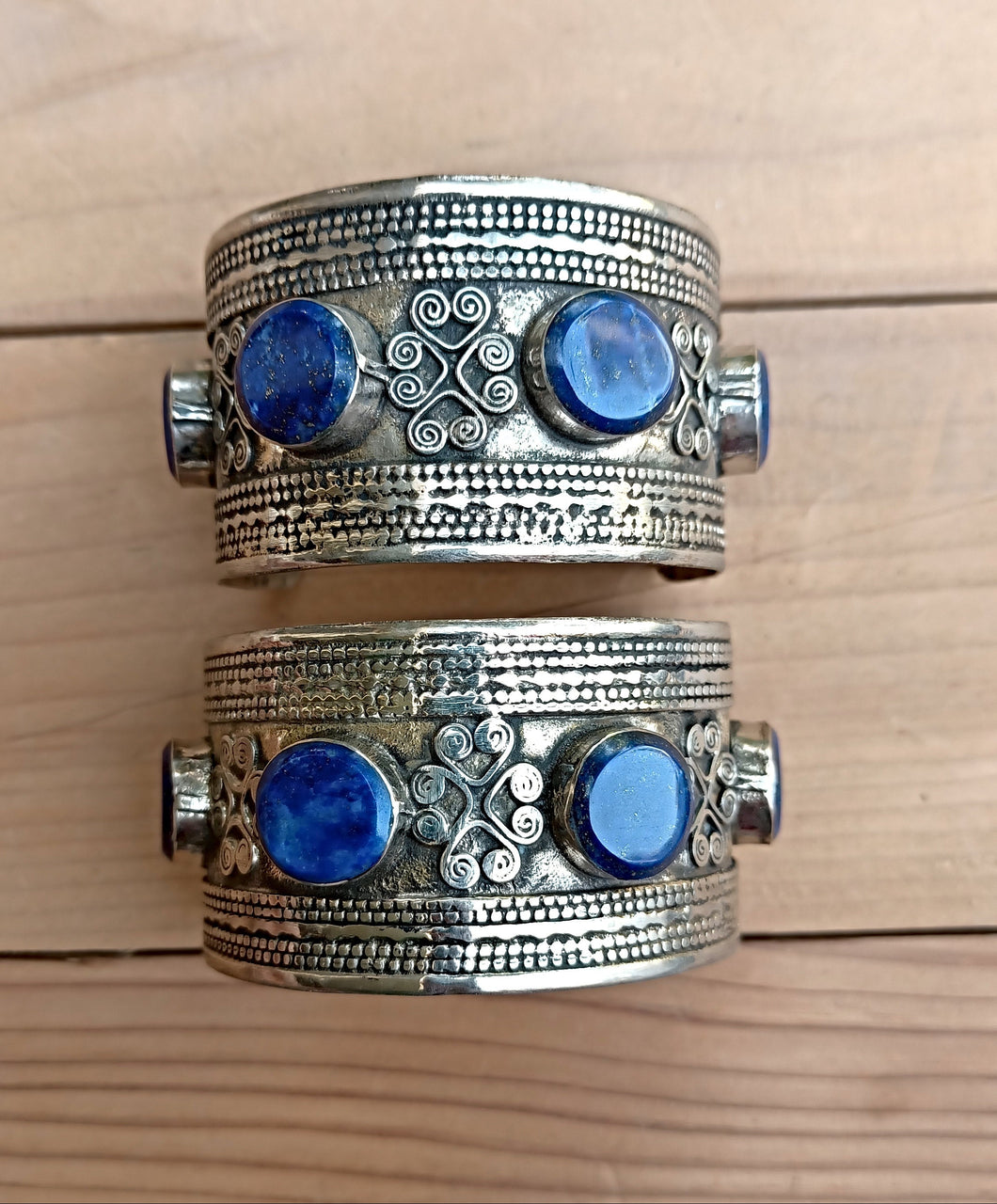 Tuareg Lapis  cuff bracelet- Tribal afghan jewelry- Vintage jewelry- Ethnic tribe jewelry- Turquoise stone- Stone jewelry