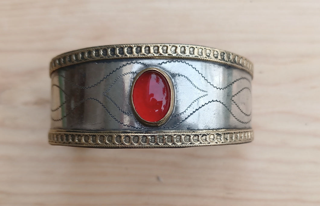 Vintage Aqeeq Stone Cuff Bracelet: Gold Washed Silver Kazakh Tribal Jewelry
