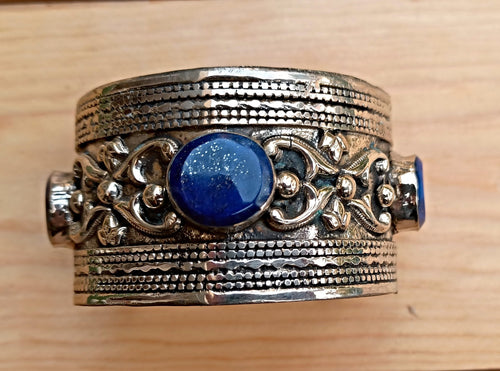 Tuareg Lapis lazuli cuff bracelet- Tribal afghan jewelry- Vintage jewelry- Ethnic tribe jewelry- Afghan stone bracelet- Stone jewelry