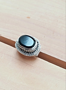 Vintage Black Aqeeq Ring: Afghan Cutwork German Silver, Size 8