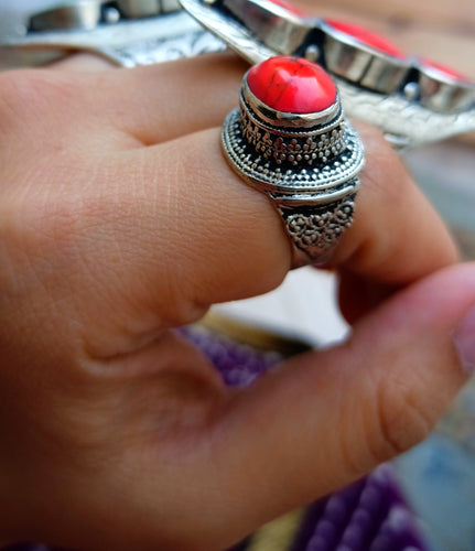 Vintage Afghan Coral Ring – Tribal Kuchi Stone Inlay, Size 9