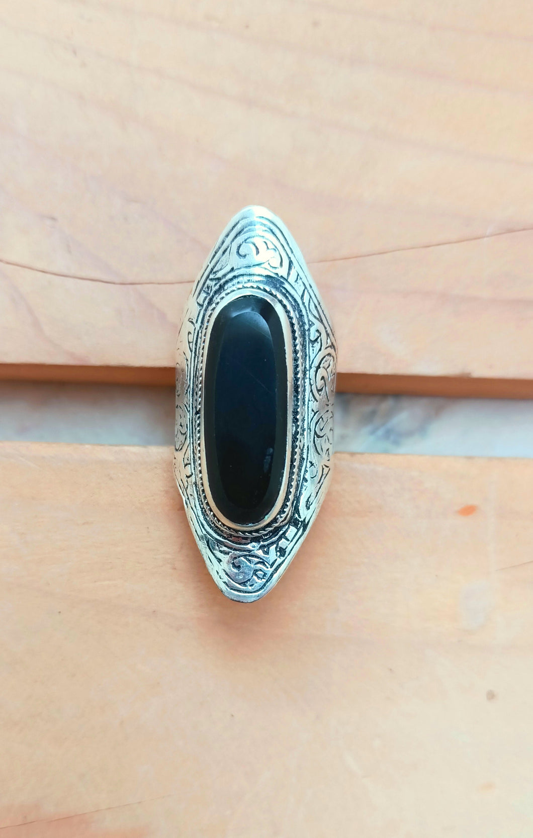 Aqeeq Saddle Ring: Afghan Wirework, Size 9