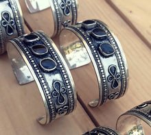 Aqeeq bracelet- stacking cuff bracelet- Tribal stacking cuff bracelet- adjustable cuff bracelet- Bohemian jewelry- Ethnic bracelet