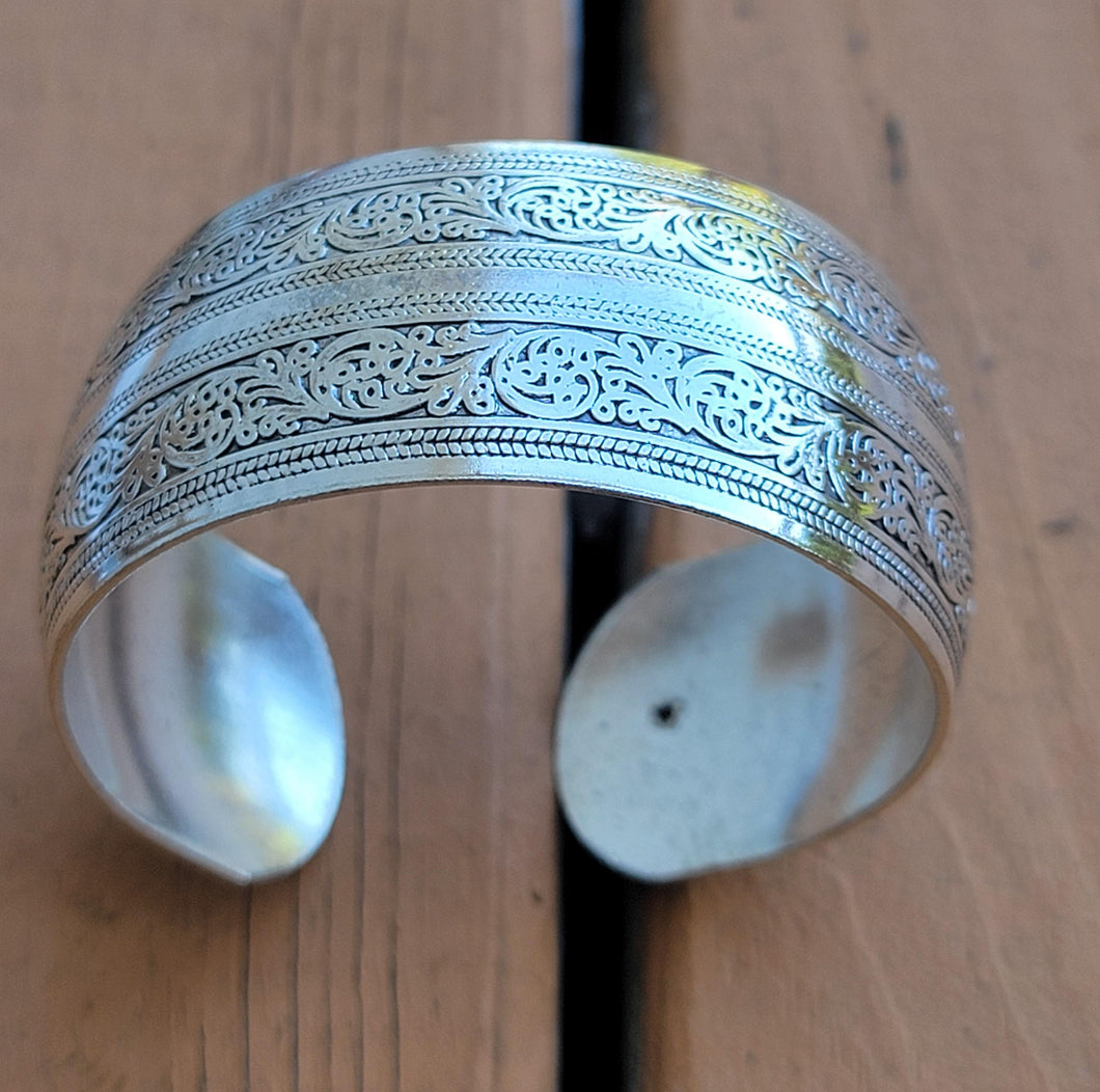 Handmade Nepalese Cuff Bracelet: Etched Tibetan Silver Bangle