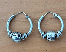 Gilit Silver Boho Hoop Earrings: Tribal Henna Design