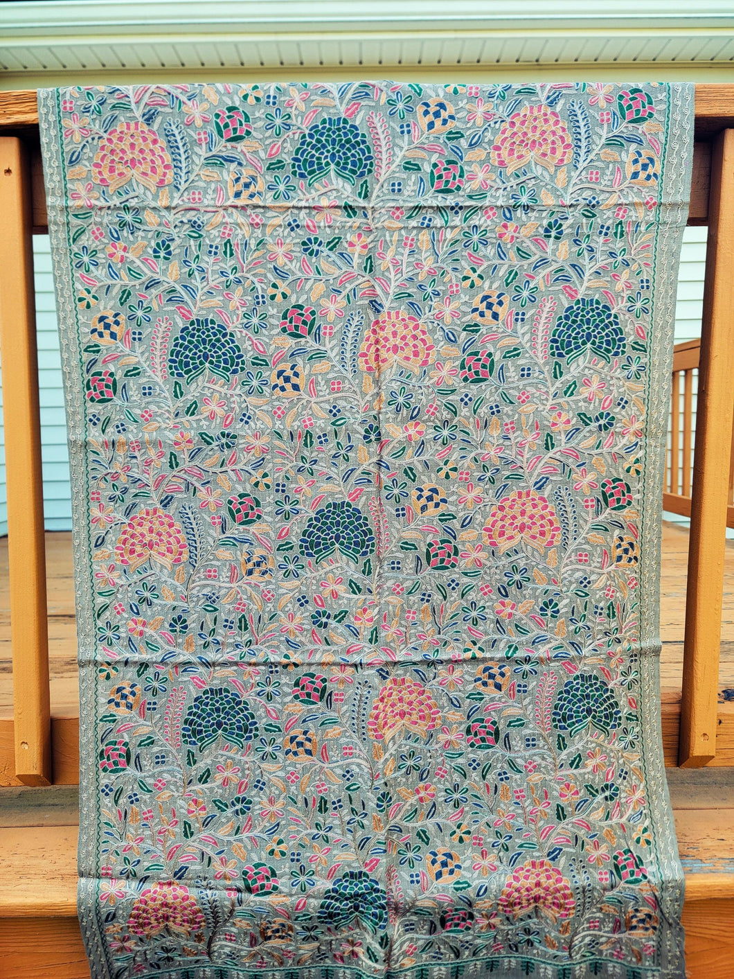 Stunning Embroidered Cashmere Shawl- 100% Cashmere- Cashmere Shawl-Pashmina Cashmere Scarf-Winter Pashmina Shawl-Full size Cashmere shawls-