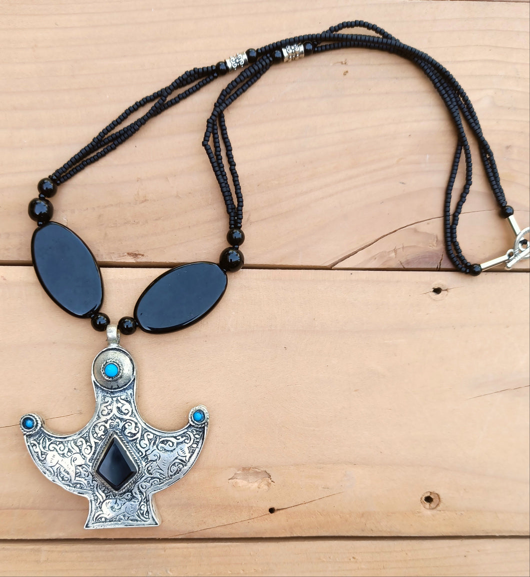 Aqeeq Pendant- Pendant necklace- Beaded necklace- Kazakh necklace- Afghan pendant- Maroon aqeeq necklace- Chain pendants- Handmade necklace
