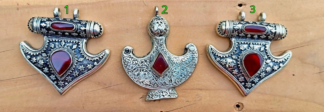 Aqeeq pendant - stone pendants- Statement jewelry- Afghan jewelry- Stone jewelry- Carnelian stone necklace- silver stone pendants